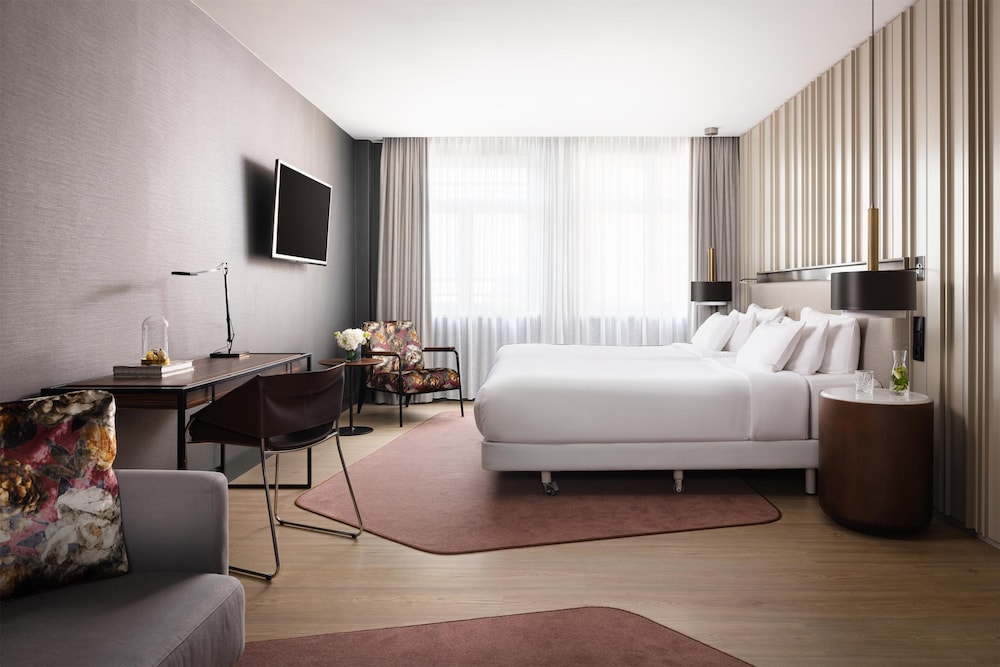 Suite junior del hotel Nh Collection Amsterdam Flower Market. Foto 7