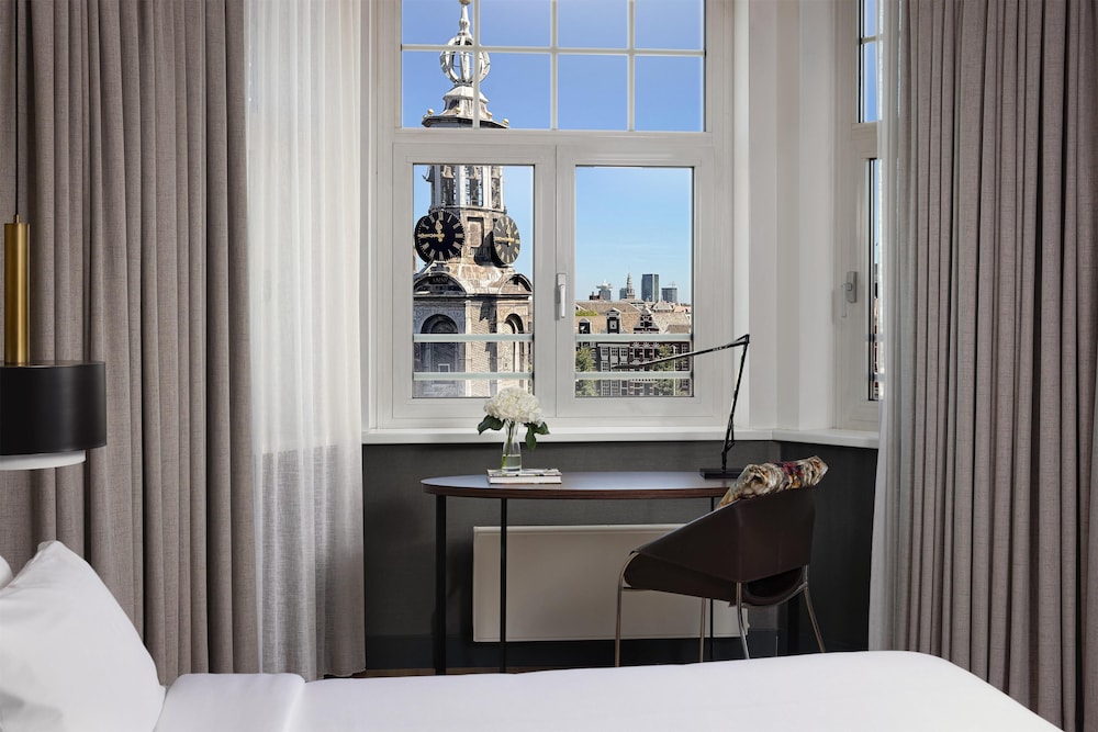 Suite junior (View, Extra Bed 3 Adults) del hotel Nh Collection Amsterdam Flower Market. Foto 6