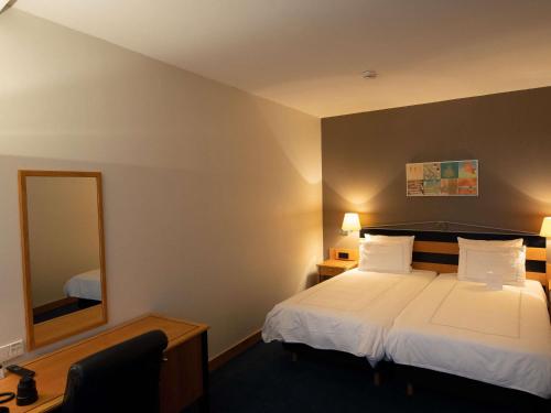 Habitación Doble Clásica - 2 camas del hotel Swissôtel Amsterdam. Foto 4