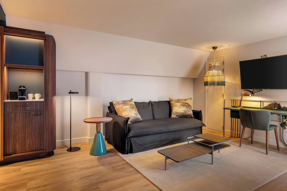 Suite junior, 1 cama doble, no fumadores del hotel Renaissance Amsterdam. Foto 2