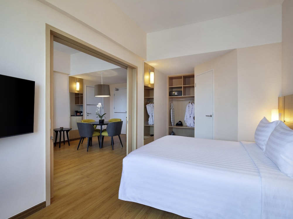 Habitación ejecutiva, 1 cama de matrimonio del hotel Ibis Bandung Trans Studio. Foto 3