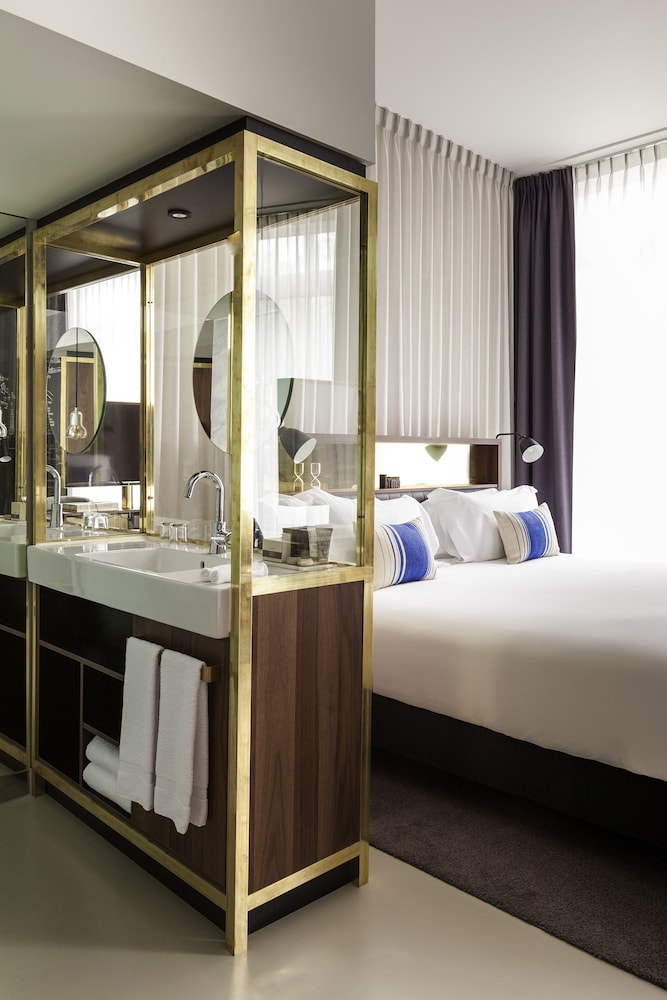 Junior suite 1 Cama king del hotel Ink Amsterdam - Mgallery. Foto 1