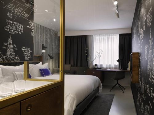 HABITACIÓN SUPERIOR, 1 cama king - size del hotel Ink Amsterdam - Mgallery. Foto 10