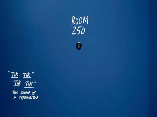 SUITE JUNIOR, 1 cama king - size del hotel Ink Amsterdam - Mgallery. Foto 2