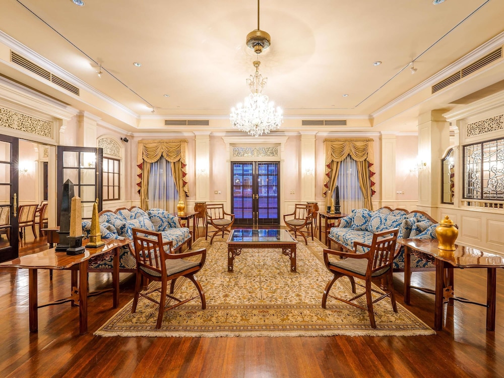 Suite Presidencial, 1 Cama King y 2 Individuales del hotel Majapahit Surabaya - Mgallery. Foto 7