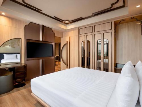 Suite Privilege del hotel Mercure Surabaya Grand Mirama. Foto 1
