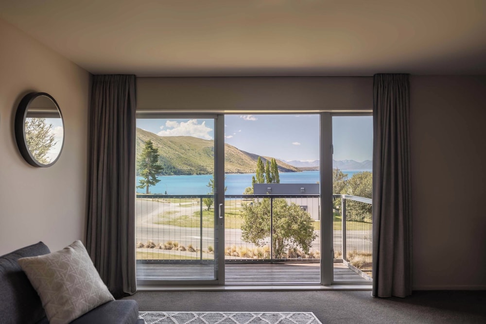 Suite de 1 Dormitorio con Vista al Lago del hotel Peppers Bluewater Resort