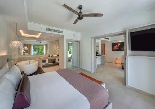 Suite Presidencial Diamond Club de lujo de 1 dormitorio del hotel Royalton Chic Punta Cana, An Autograph Collection All-inclusive Resort and Casino – Adults Only. Foto 3