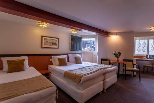 Habitación Triple del hotel Avenue. Foto 10