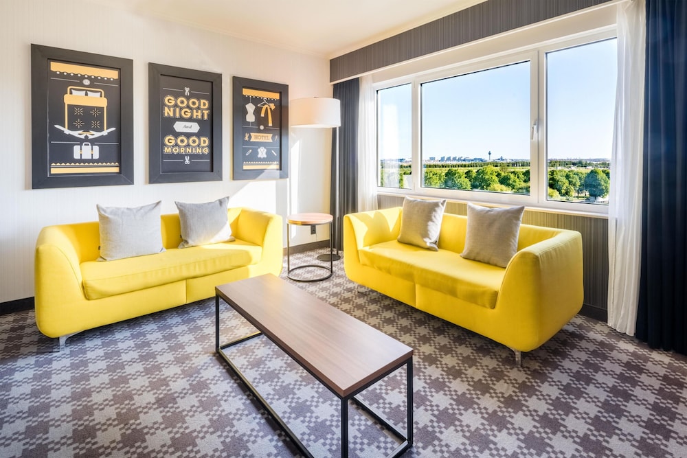 Habitación Familiar del hotel Radisson Blu Amsterdam Airport Schiphol. Foto 1
