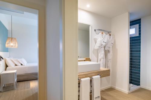 Deluxe Suite with Sea View del hotel Barceló Fuerteventura Royal Level Family Club. Foto 3