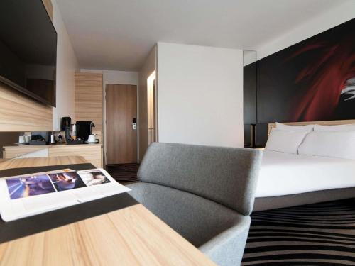 Habitación Doble Superior - 2 camas del hotel Novotel Amsterdam City. Foto 4