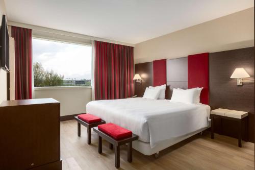 Habitación Doble Estándar - 1 o 2 camas del hotel NH Amsterdam Schiphol Airport
