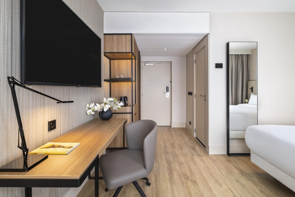 Habitación Estandar del hotel NH Amsterdam Leidseplein. Foto 4