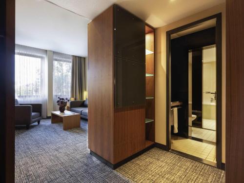 Suite Superior con cama extragrande del hotel Pullman Eindhoven Cocagne. Foto 2