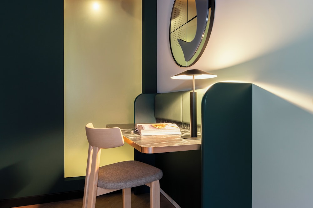 TRIBE Essential Accesible, 2 camas individuales del hotel Mercure City Den Haag Central. Foto 10