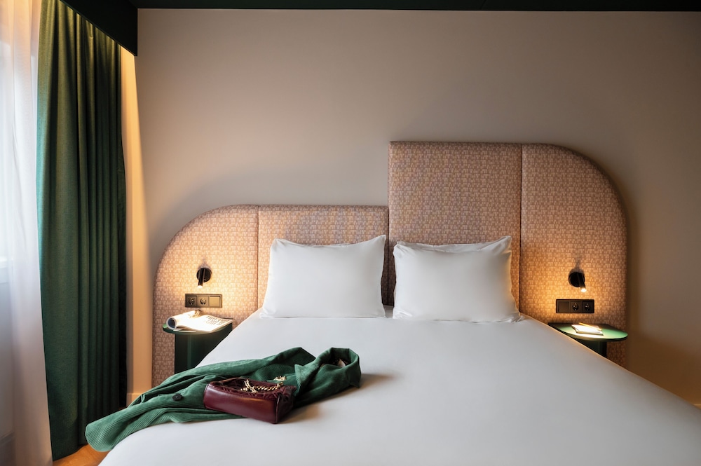 TRIBE Essential Accesible, 2 camas individuales del hotel Mercure City Den Haag Central. Foto 15