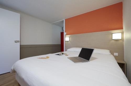 Habitación Doble Superior - 1 cama doble y cama junior del hotel Première Classe Poitiers Futuroscope – Chasseneuil. Foto 4