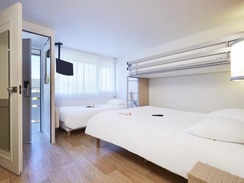 Habitación Cuádruple Superior del hotel Première Classe Poitiers Futuroscope – Chasseneuil. Foto 3