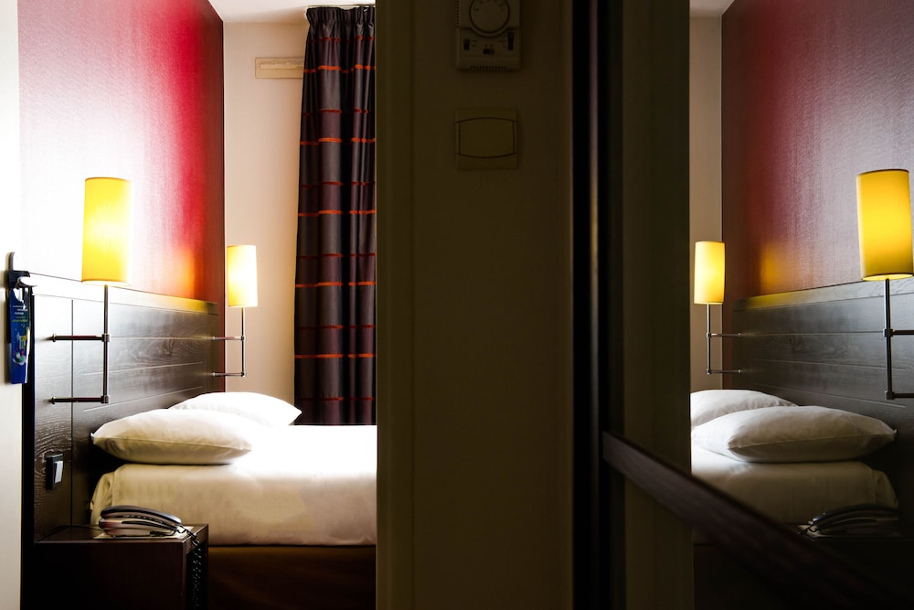 Habitación estándar doble, 1 cama doble del hotel Ibis Styles Nantes Centre Place Royale. Foto 3