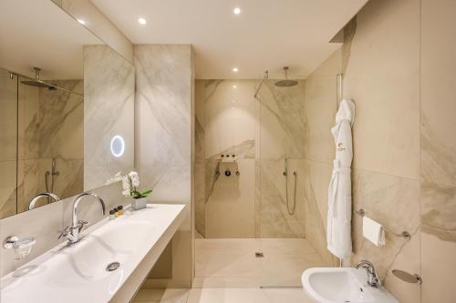 Habitación Doble Executive - 1 o 2 camas del hotel The Square Milano Duomo. Foto 7