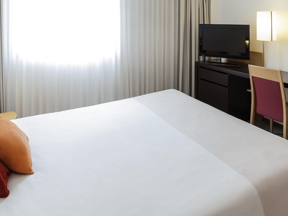 Habitación Superior con 1 cama doble del hotel Novotel Maastricht. Foto 3