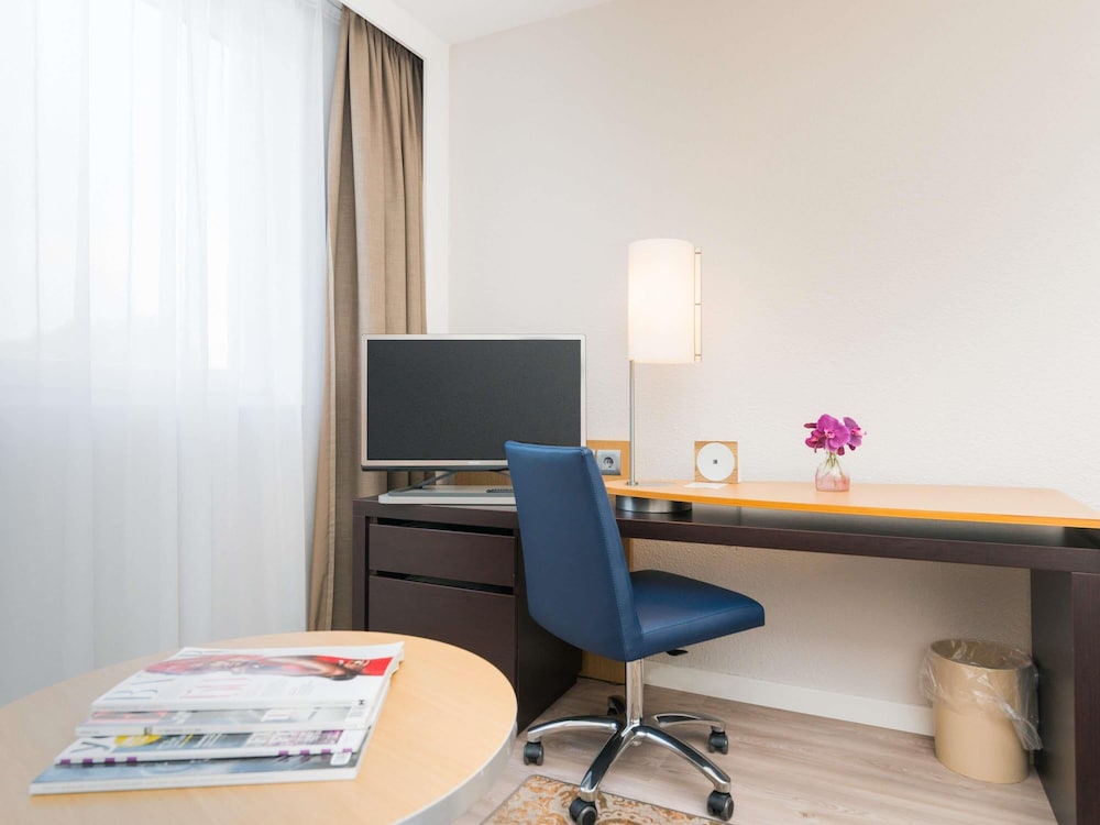 Habitación Superior con 1 cama doble del hotel Novotel Maastricht. Foto 4