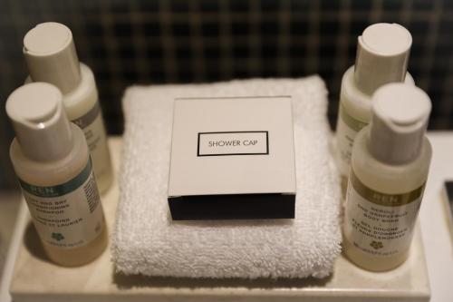 Habitación Doble Clásica con vistas al parque del hotel Du Vin Cannizaro House. Foto 1