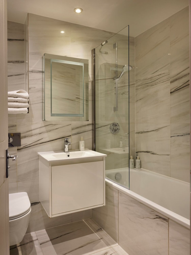 Three Bedroom, two Bathroom Apartment del hotel Collingham Serviced Apartments. Foto 10