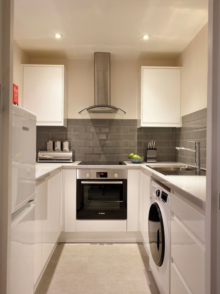 Two Bedroom, two Bathroom Apartment del hotel Collingham Serviced Apartments. Foto 4