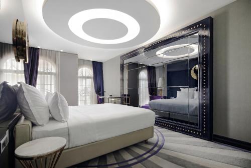 Habitación Doble Deluxe del hotel Sura Design & Suites. Foto 4