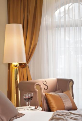 Habitación Doble Deluxe - 2 camas del hotel Sura Design & Suites. Foto 2