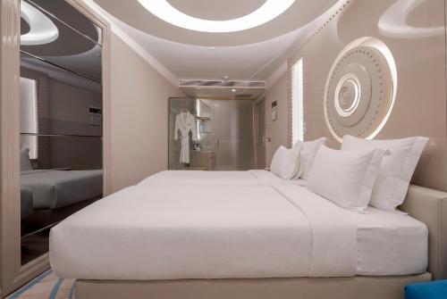 Habitación Familiar Deluxe del hotel Sura Design & Suites. Foto 8
