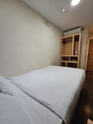 Habitación Individual Superior del hotel Cromwell International. Foto 3