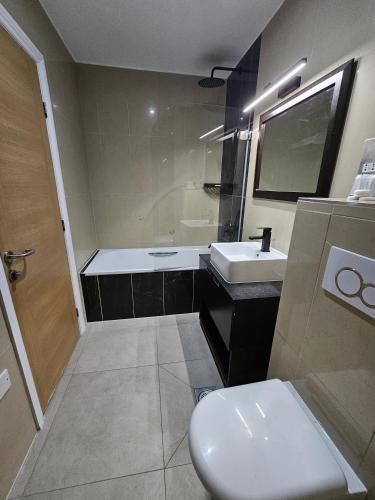 Suite Junior del hotel Cromwell International. Foto 2