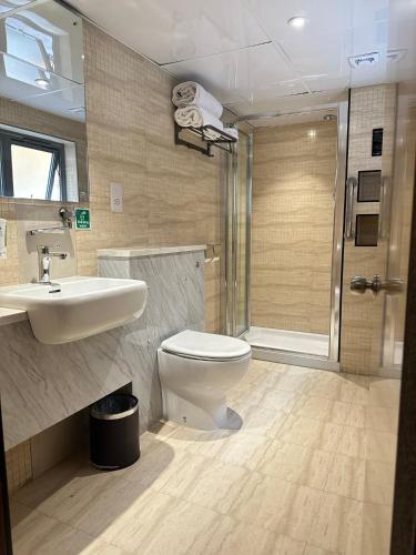 Habitación Triple del hotel Eurotraveller Express. Foto 1