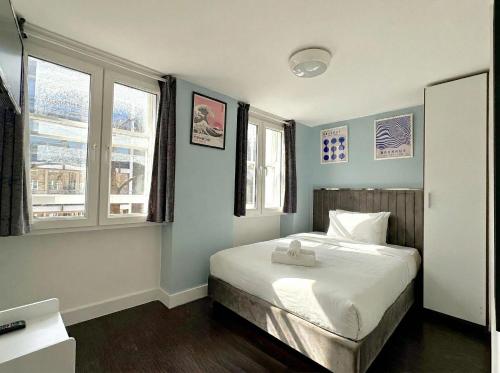 Habitación doble con baño privado del hotel Charlotte Street Rooms by News. Foto 22