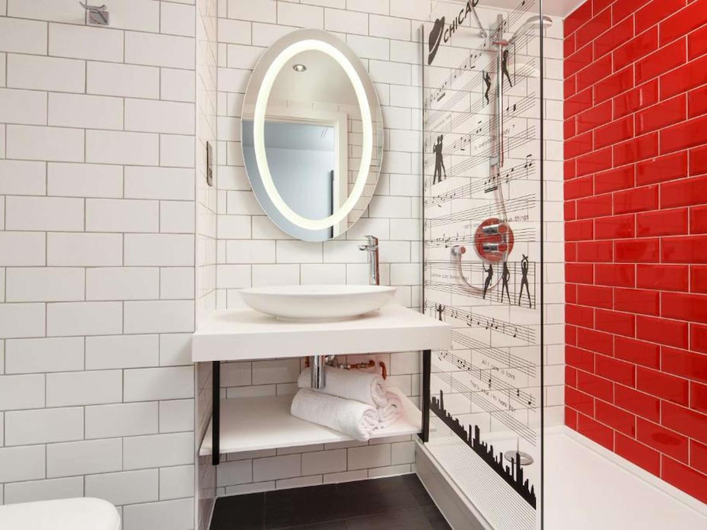 Habitación, 2 camas individuales (The Duet) del hotel Ibis Styles London Southwark – Near Borough Market. Foto 6