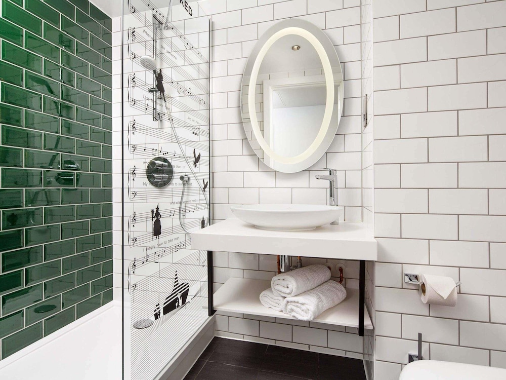 Habitación doble, 1 cama doble del hotel Ibis Styles London Southwark – Near Borough Market. Foto 13