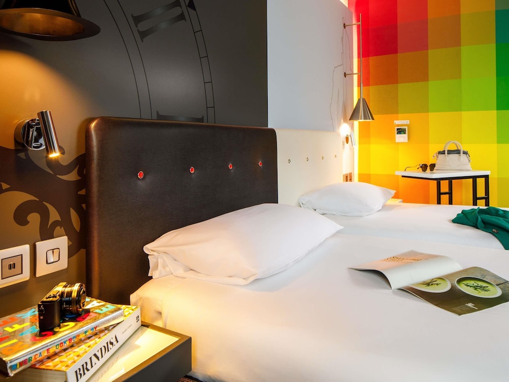 Habitación, 1 cama de matrimonio (The Queen) del hotel Ibis Styles London Southwark – Near Borough Market. Foto 9