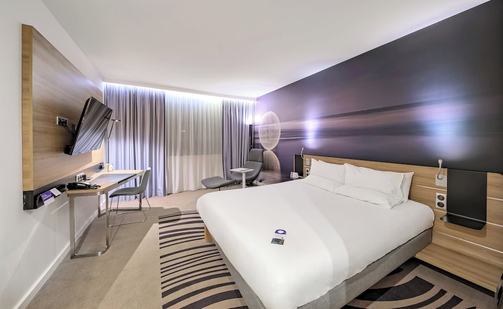 Habitación Estándar con 1 Cama Queen Size del hotel Novotel Krakow Centrum. Foto 2
