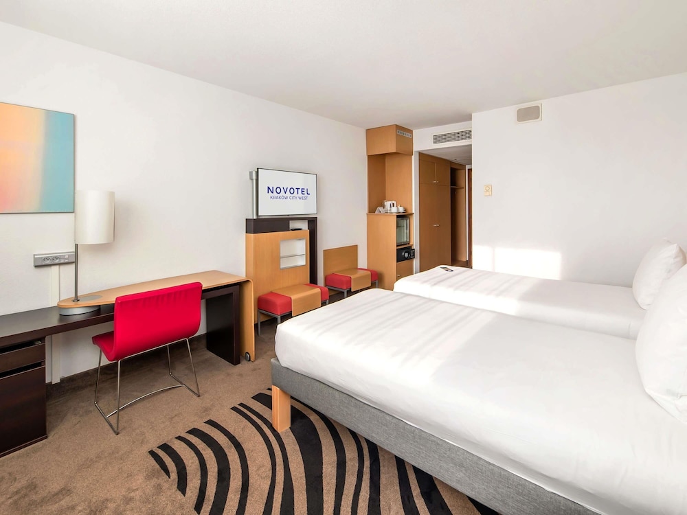 Habitación Superior Novation con dos camas individuales del hotel Novotel Krakow City West. Foto 4