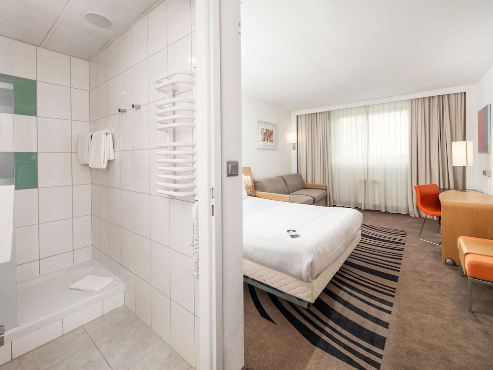Habitación Superior Novation con dos camas individuales del hotel Novotel Krakow City West. Foto 7