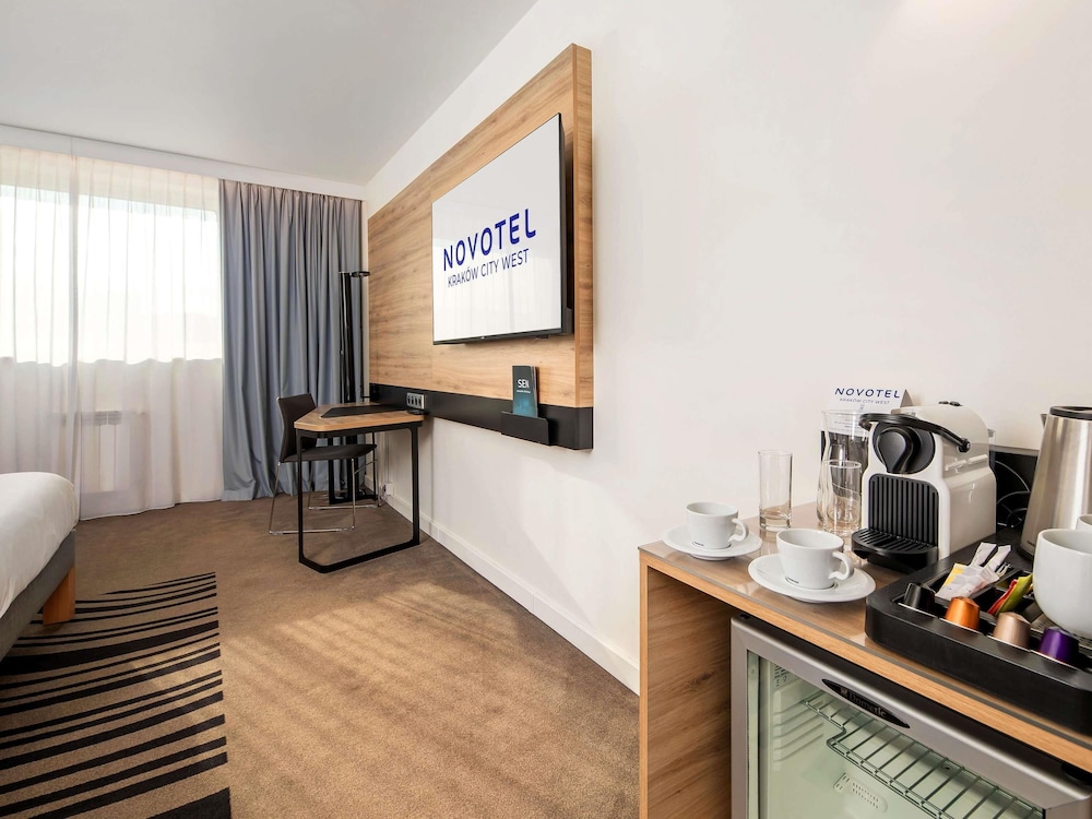 Habitación Ejecutiva Matrimonial del hotel Novotel Krakow City West. Foto 4