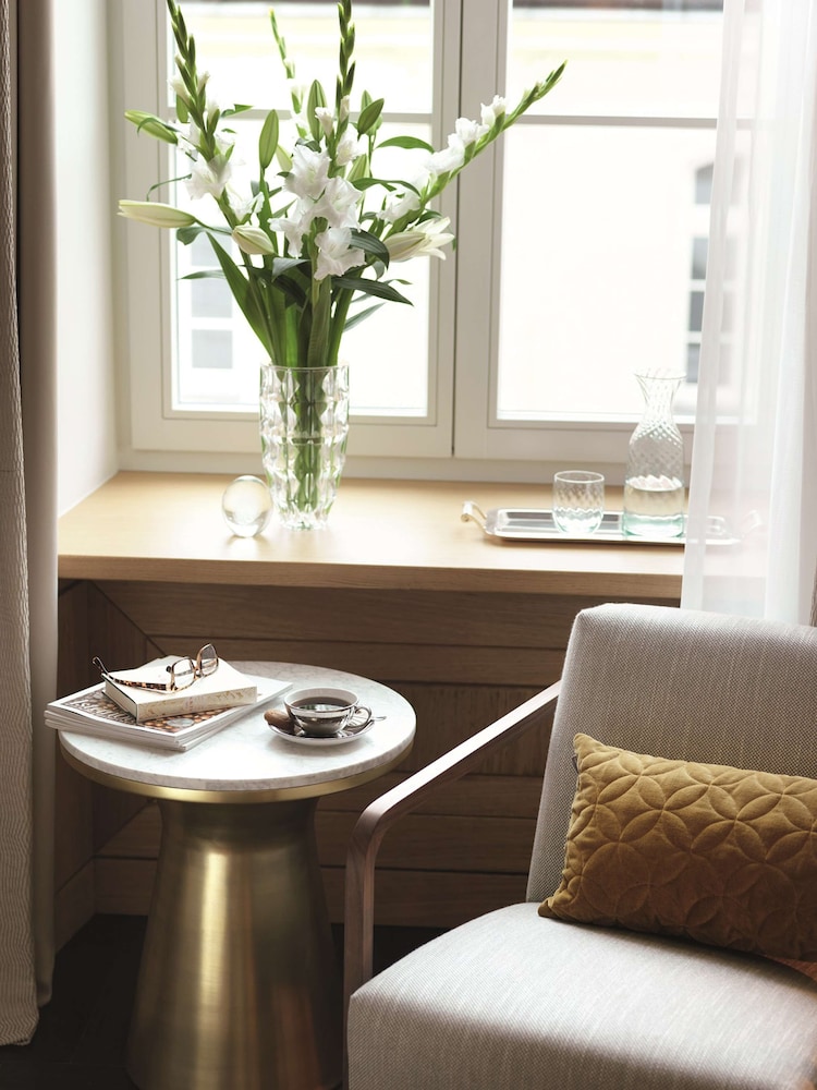 Raffles, Habitación, 1 cama de matrimonio grande del hotel Raffles Europejski Warsaw. Foto 6