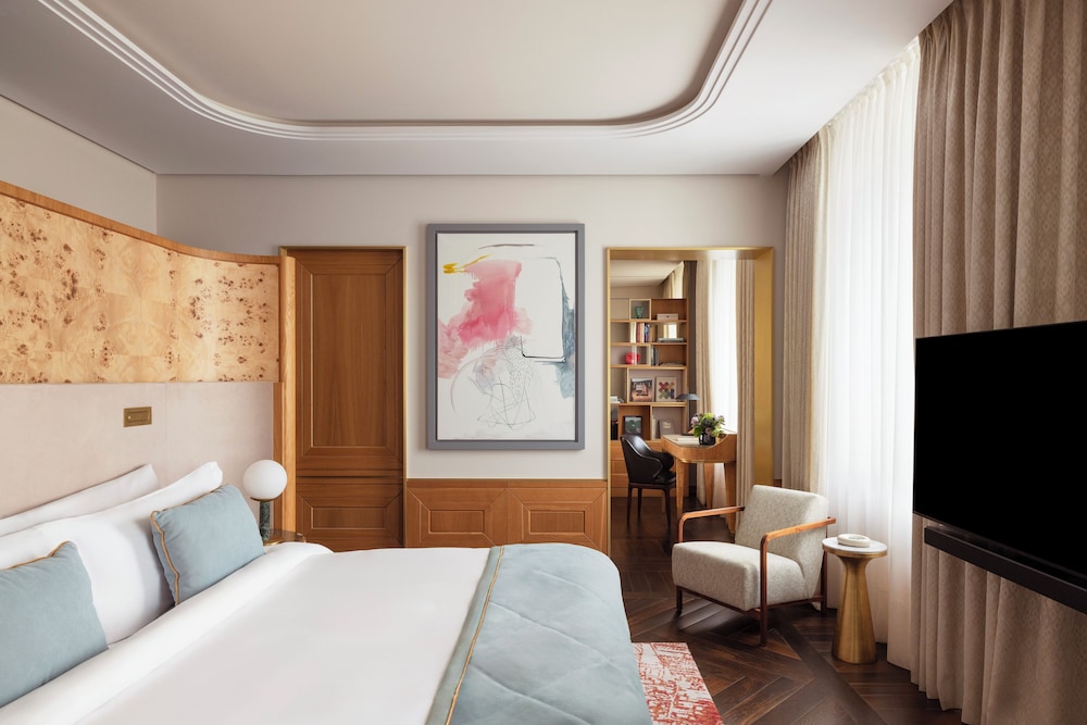 Raffles, Habitación, 1 cama de matrimonio grande del hotel Raffles Europejski Warsaw. Foto 7