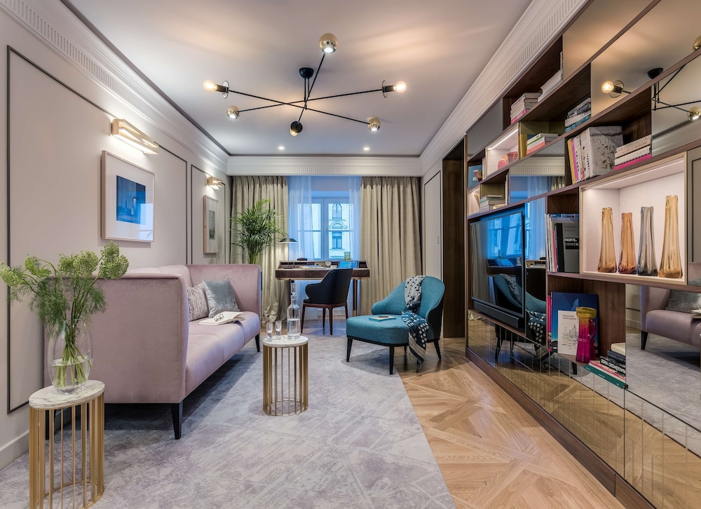 Suite ejecutiva, 2 camas de matrimonio del hotel Raffles Europejski Warsaw. Foto 2