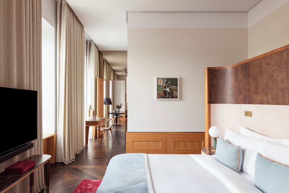 Suite, 1 cama de matrimonio grande (Prestige) del hotel Raffles Europejski Warsaw. Foto 1