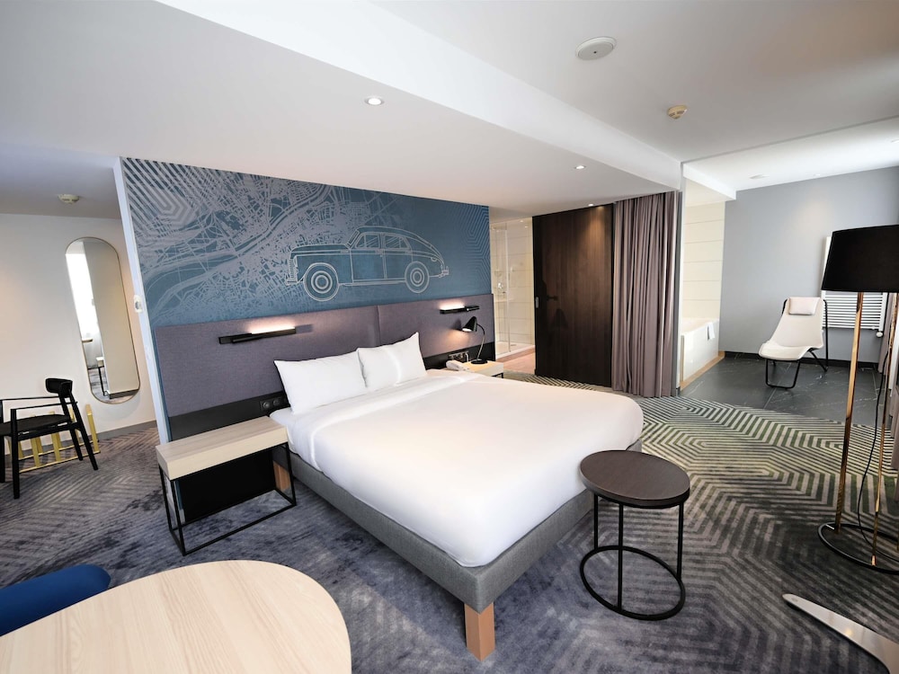 Suite junior, 1 cama de matrimonio grande del hotel Mercure Warszawa Grand. Foto 2