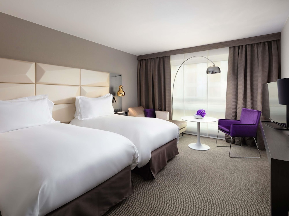 Habitación clásica con 2 camas individuales del hotel Sofitel Warsaw Victoria. Foto 2
